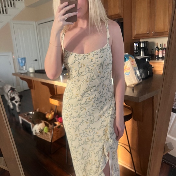 Avondale Dress (yellow floral) - Picture 11 of 13